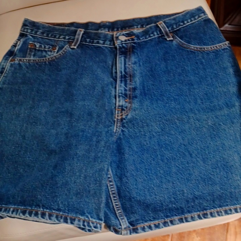 Levi 550 Shorts Misses Sz 16